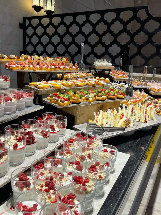 Ăn buffet bao nhi&ecirc;u mới khiến nh&agrave; h&agrave;ng bắt đầu lỗ?- Ảnh 2.