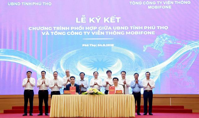 Ph&uacute; Thọ c&ocirc;ng bố &ldquo;6 b&agrave;i to&aacute;n lớn&rdquo; v&agrave; mục ti&ecirc;u trở th&agrave;nh địa phương ti&ecirc;n phong trong đổi mới s&aacute;ng tạo, chuyển đổi số - Ảnh 4.