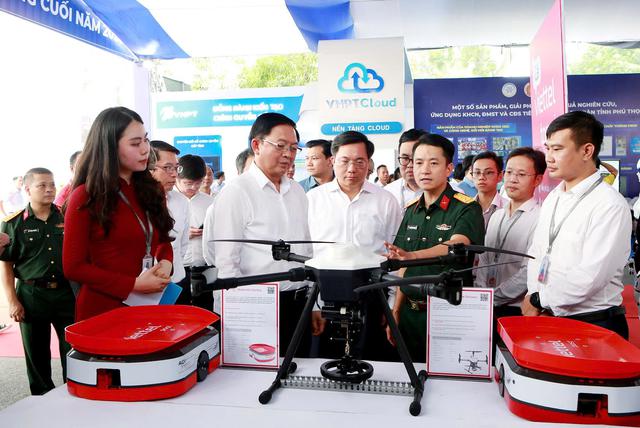 Ph&uacute; Thọ c&ocirc;ng bố &ldquo;6 b&agrave;i to&aacute;n lớn&rdquo; v&agrave; mục ti&ecirc;u trở th&agrave;nh địa phương ti&ecirc;n phong trong đổi mới s&aacute;ng tạo, chuyển đổi số - Ảnh 5.