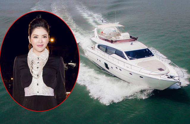 Nh&igrave;n lại d&agrave;n phương tiện của L&yacute; Nh&atilde; Kỳ: &Iacute;t nhưng chất, từ Rolls-Royce Ghost đến du thuyền hơn 100 tỷ đồng- Ảnh 4.