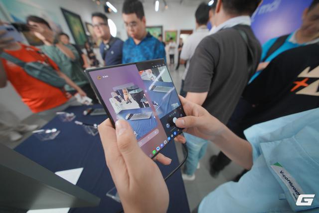 Galaxy Z Fold8 đang bán chạy tại Việt Nam tới mức nào? Số liệu từ Samsung và các đại lý đã có câu trả lời- Ảnh 1.