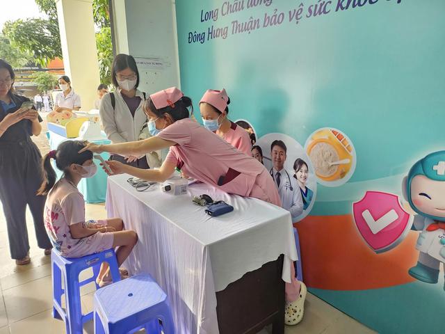 Th&agrave;nh phố Hồ Ch&iacute; Minh miễn ph&iacute; kh&aacute;m sức khỏe định kỳ cho 3 triệu học sinh, sinh vi&ecirc;n - Ảnh 2.