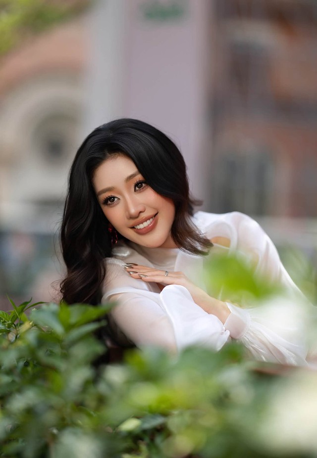 Hoa hậu Việt Nam được truyền thông Trung Quốc ca ngợi là "nữ thần quốc dân" - Ảnh 7.