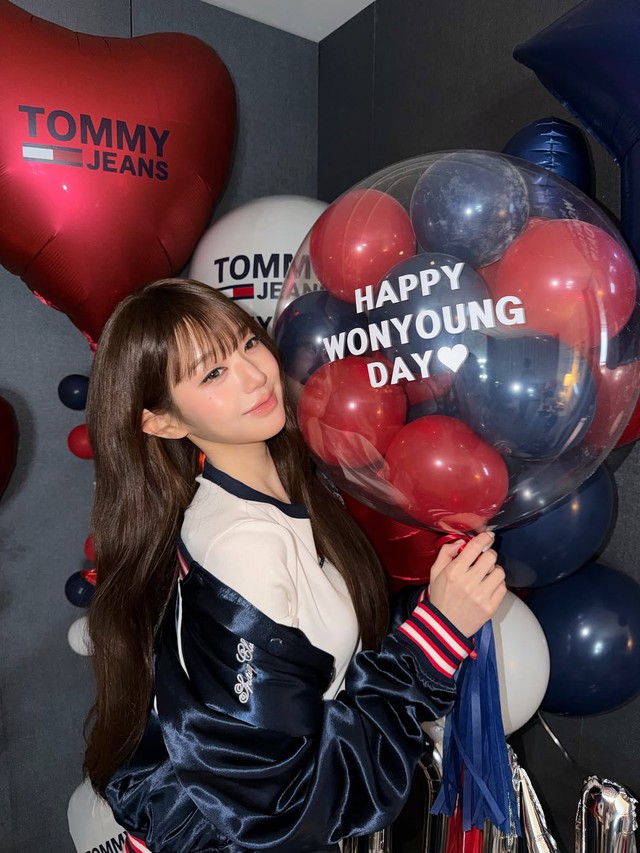 Jang Won Young mừng sinh nhật 22 tuổi quá hoành tráng: Bảo sao là "công chúa Kpop"!- Ảnh 7.