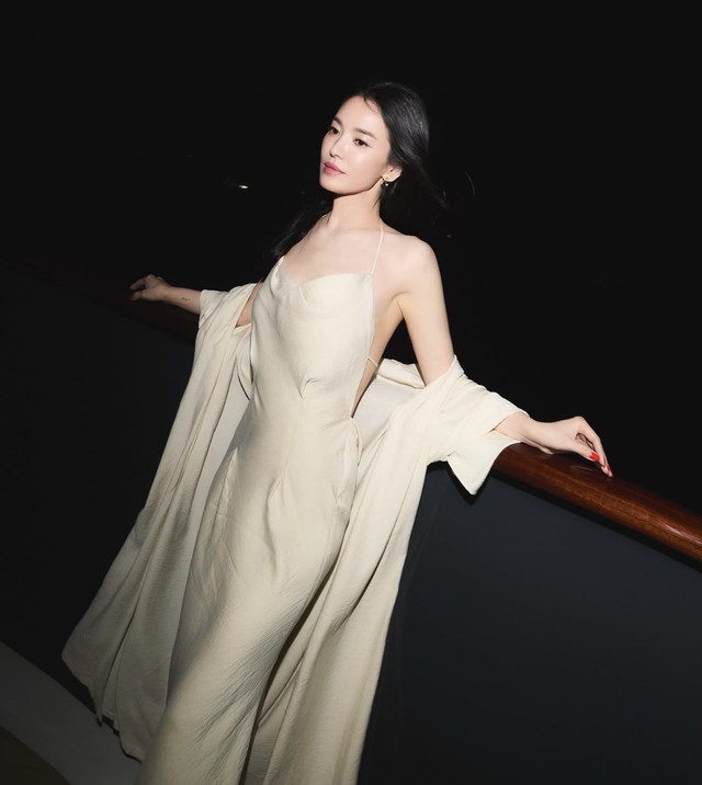 Song Hye Kyo 44 tuổi vẫn gầy nhờ duy tr&igrave; th&oacute;i quen suốt 10 năm- Ảnh 2.