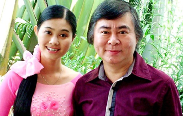 Nữ NSND miền Nam 45 tuổi: "Thấy ba bị đ&aacute;nh ở s&acirc;n khấu, t&ocirc;i muốn chạy ra &ocirc;m"- Ảnh 1.