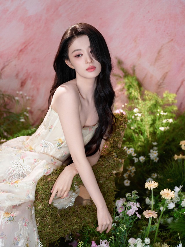 "Mỹ nh&acirc;n c&oacute; nụ cười giả tạo nhất showbiz" bị b&oacute;c trần nhan sắc thật, cả MXH đứng h&igrave;nh - Ảnh 4.