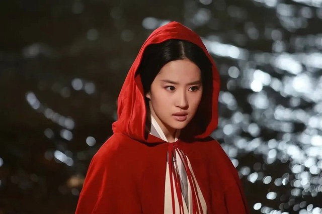 Tài nguyên khủng, đóng cùng toàn siêu sao nhưng Lưu Diệc Phi vẫn là "thảm họa phòng vé" - Ảnh 4.
