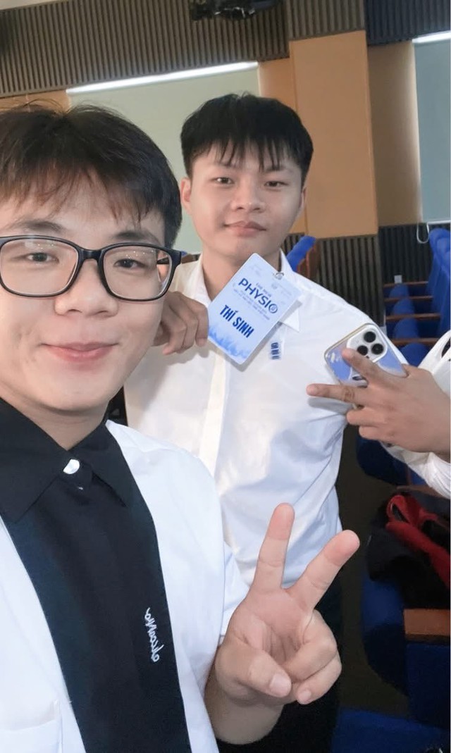 Dấu son lịch sử của ng&agrave;nh Phục hồi chức năng Trường Đại học Y khoa Phạm Ngọc Thạch - Ảnh 3.