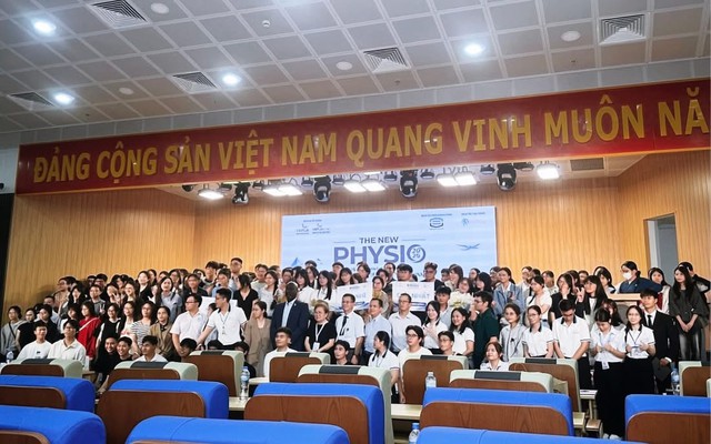 Dấu son lịch sử của ng&agrave;nh Phục hồi chức năng Trường Đại học Y khoa Phạm Ngọc Thạch - Ảnh 4.