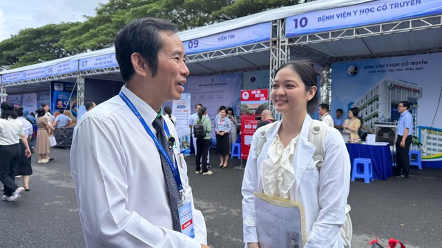 Từ bài học cộng đồng đến hành trình tự tin bước vào nghề - Ảnh 2.