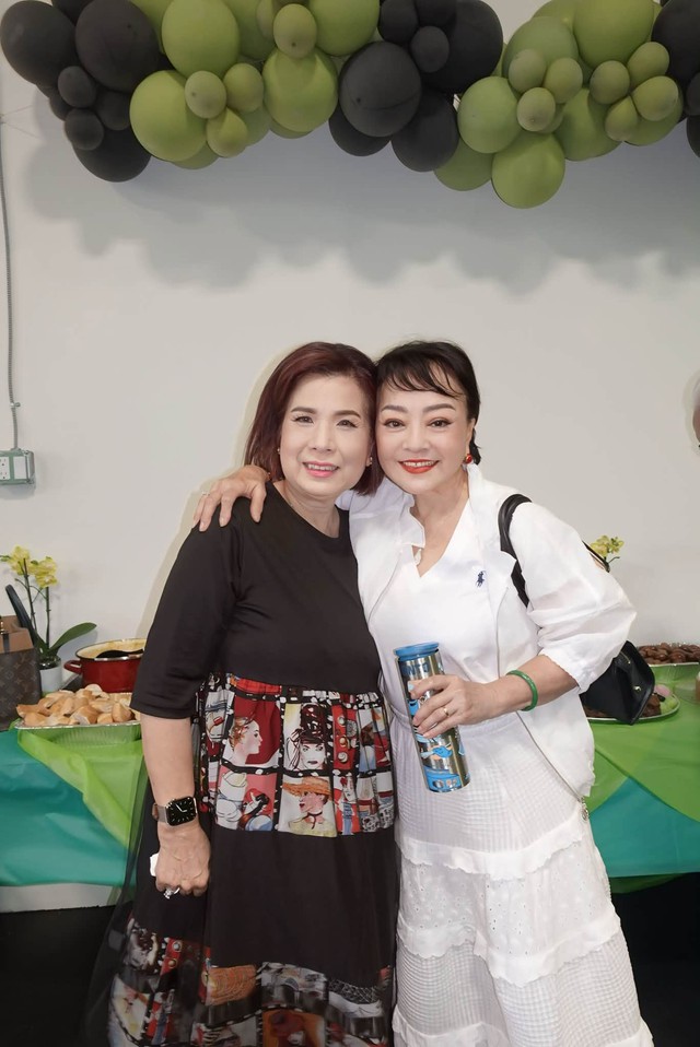 Hậu duệ gia tộc lẫy lừng miền Nam mở c&ocirc;ng ty tại Mỹ tuổi 70 - Ảnh 2.