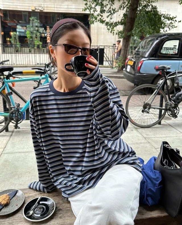 Chiếc áo cứ trời se lạnh là hot, mặc kiểu gì cũng thành người xinh!- Ảnh 18.