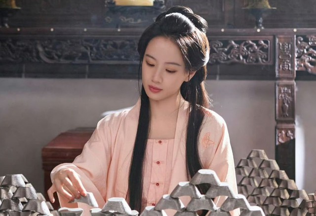 Đ&agrave;m T&ugrave;ng Vận - Lưu Học Nghĩa mờ nhạt, nữ phụ mới l&agrave; người khiến kh&aacute;n giả ph&aacute;t cuồng trong Lan Hương Như Cố - Ảnh 7.