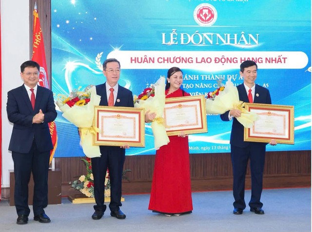 Bệnh viện Răng Hàm Mặt Thành phố Hồ Chí Minh và hành trình 50 năm: Khi lòng nhân ái và trí tuệ nâng tầm y thuật - Ảnh 2.