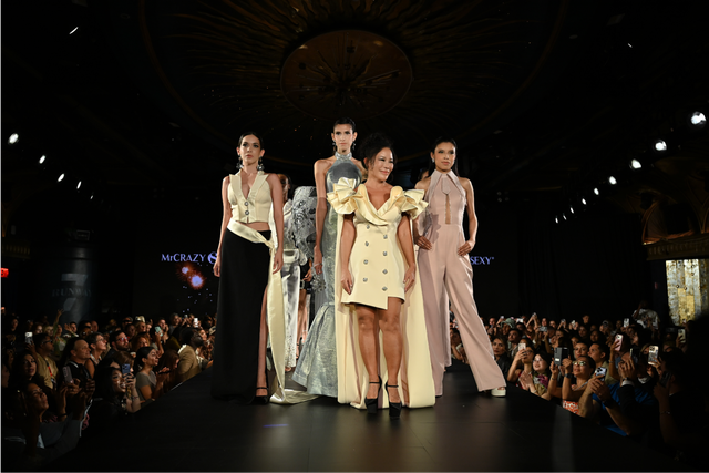 Mr CRAZY & Lady SEXY tr&igrave;nh l&agrave;ng BST Thu Đ&ocirc;ng 2026 tr&ecirc;n s&agrave;n diễn RUNWAY 7 danh tiếng của Mỹ - Ảnh 17.