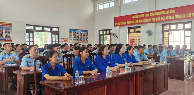 Trung đo&agrave;n 274 tổ chức tuy&ecirc;n truyền, phổ biến gi&aacute;o dục ph&aacute;p luật cho c&aacute;n bộ, đo&agrave;n vi&ecirc;n thanh ni&ecirc;n - Ảnh 3.