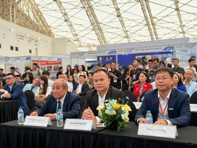Hội Doanh nghiệp trẻ Hà Nội tham dự Lễ khai mạc Triển lãm Viet Industry 2026 - Ảnh 2.