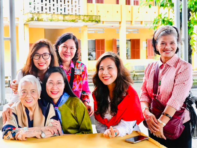 Đạo diễn, nhà văn Xuân Phượng – trở về nơi một phần đời đã ở lại - Ảnh 5.