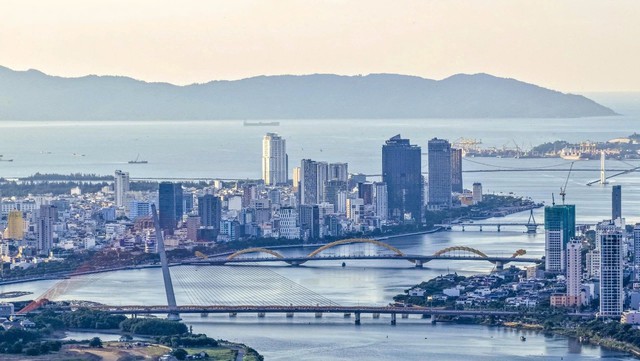 Từ thực tiễn đến những gợi mở hoàn thiện lý luận về Đảng cầm quyền - Ảnh 1.