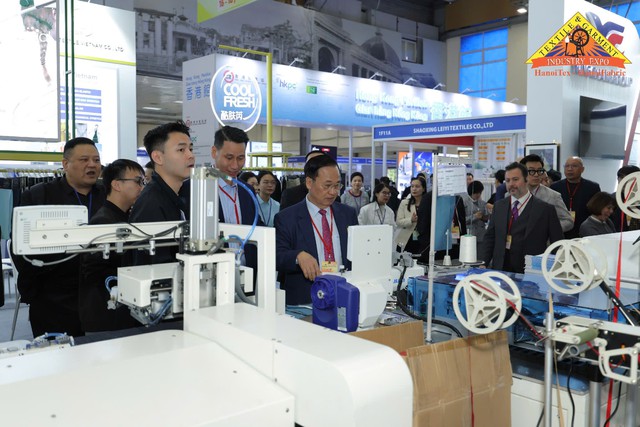 Điểm hẹn kết nối doanh nghiệp dệt may Việt Nam và quốc tế đã sẵn sàng trở lại - Ảnh 2.