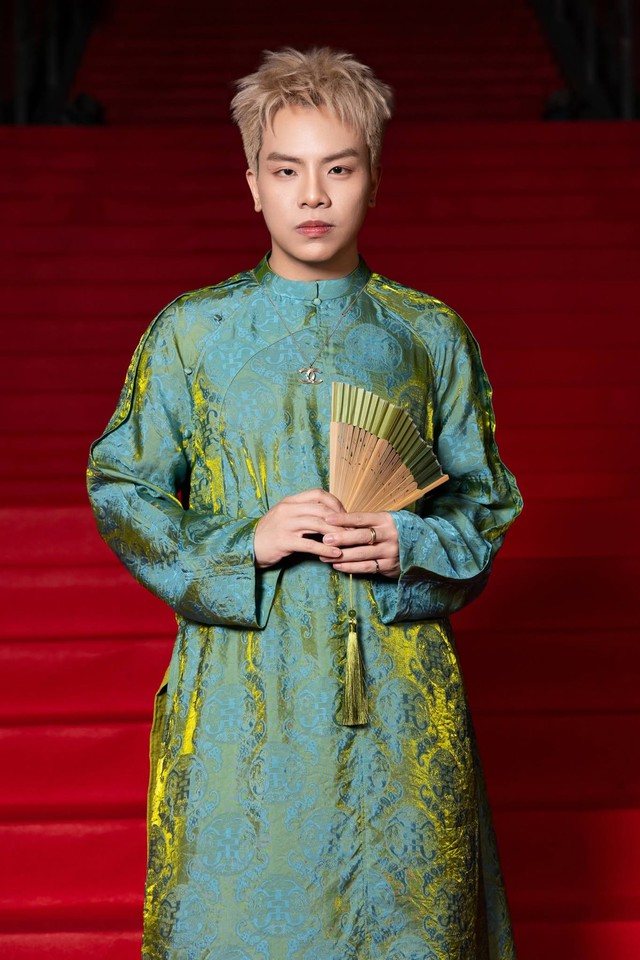B&agrave;i h&aacute;t Việt cảm động nhất l&uacute;c n&agrave;y: Ca sĩ vừa cất giọng đ&atilde; lấy nước mắt người xem, &ldquo;qu&aacute; nể ai l&agrave; người s&aacute;ng t&aacute;c&rdquo; - Ảnh 3.