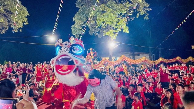 Bộ đội Biên phòng Lào Cai: Tổ chức tết Trung thu cho học sinh vùng biên - Ảnh 2.