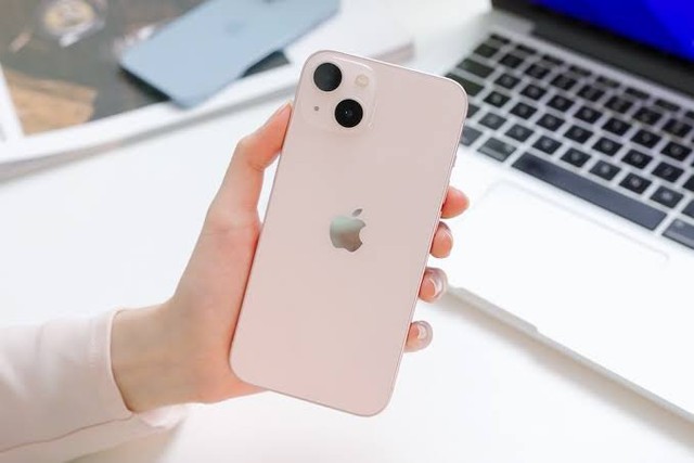 Cập nhật gi&aacute; iPhone trước thềm ra mắt iPhone 18: iPhone 17 Pro Max chạm đ&aacute;y, d&ograve;ng Air giảm s&acirc;u - Ảnh 6.