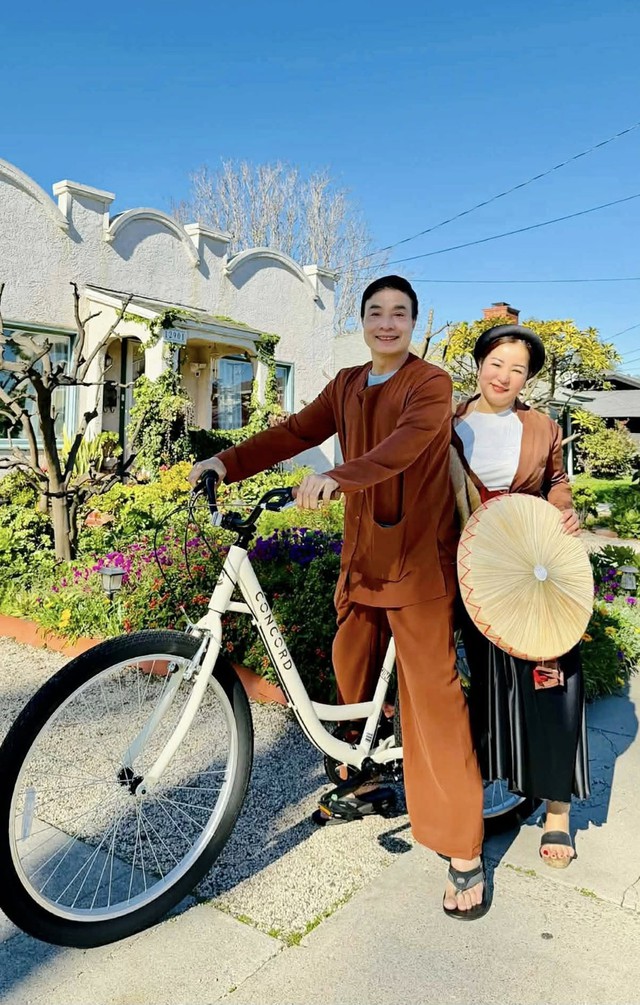 Nam ca sĩ qu&ecirc; H&agrave; Nội ở Mỹ: "T&ocirc;i bị trời đ&agrave;y" - Ảnh 1.