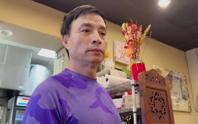 Nam ca sĩ qu&ecirc; H&agrave; Nội ở Mỹ: "T&ocirc;i bị trời đ&agrave;y" - Ảnh 2.