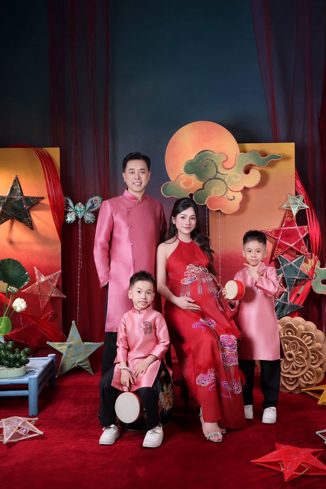 L&yacute; do Dương Khắc Linh kh&ocirc;ng thể chăm s&oacute;c vợ sau khi Sara Lưu hạ sinh 2 "tiểu c&ocirc;ng ch&uacute;a"- Ảnh 5.