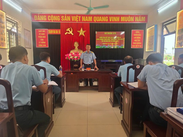 Sâu sát cơ sở, nắm chắc tư tưởng bộ đội tại các trạm ra đa Sư đoàn 375 - Ảnh 3.