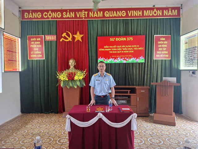 Sâu sát cơ sở, nắm chắc tư tưởng bộ đội tại các trạm ra đa Sư đoàn 375 - Ảnh 4.