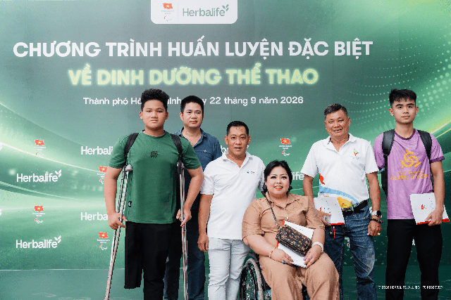 Herbalife Việt Nam phối hợp c&ugrave;ng Ủy Ban Paralympic Việt Nam tổ chức buổi đ&agrave;o tạo &ldquo;Dinh dưỡng Thể thao trong Tập luyện, Thi đấu v&agrave; Phục hồi&rdquo; cho c&aacute;c huấn luyện vi&ecirc;n v&agrave; vận động vi&ecirc;n người khuyết tật - Ảnh 1.