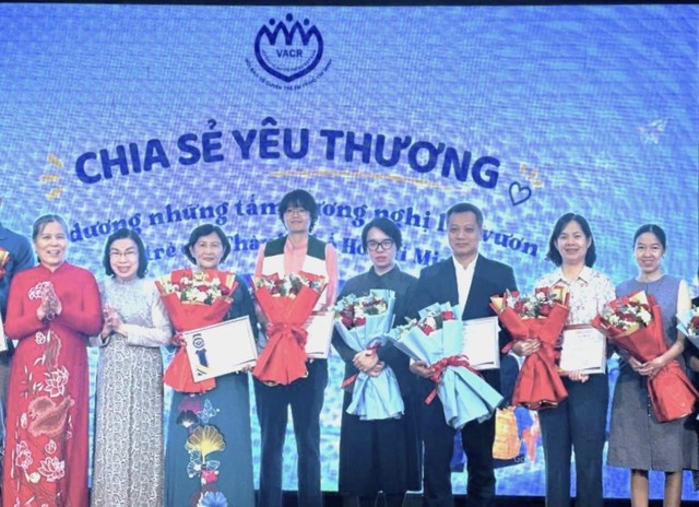 Saigon Co.op trao 200 triệu đồng tiếp sức trẻ em vượt khó vươn lên - Ảnh 3.