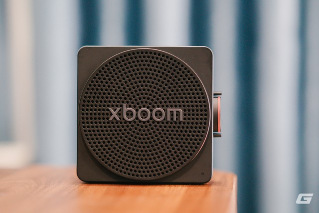Trải nghiệm loa di động LG xboom Mini: B&eacute; 't&iacute; hon' m&agrave; c&oacute; v&otilde; phết!- Ảnh 18.