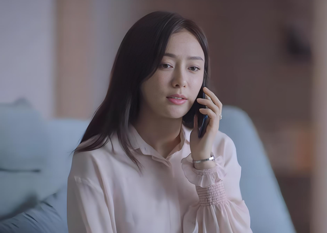 Chồng lưu một số lạ l&agrave; 