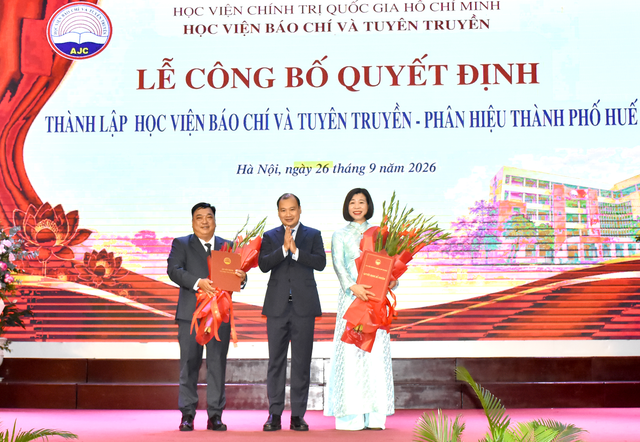 Học viện Báo chí và Tuyên truyền công bố Quyết định thành lập Phân hiệu thành phố Huế - Ảnh 1.