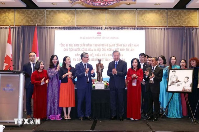 Tin tổng hợp 24h qua: Tổng B&iacute; thư, Chủ tịch nước T&ocirc; L&acirc;m gặp gỡ c&aacute;n bộ, nh&acirc;n vi&ecirc;n Đại sứ qu&aacute;n v&agrave; cộng đồng người Việt Nam tại Canada; Th&uacute;c đẩy hợp t&aacute;c th&ocirc;ng tin, truyền th&ocirc;ng giữa Qu&acirc;n đội Việt Nam v&agrave; Algeria - Ảnh 1.