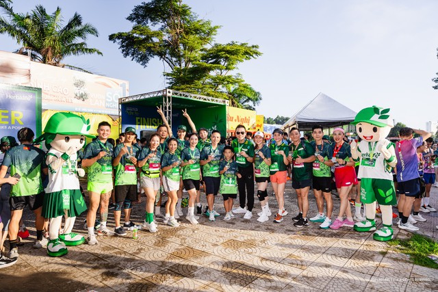 Herbalife Việt Nam tiếp tục phối hợp với VnExpress để khuyến kh&iacute;ch lối sống l&agrave;nh mạnh với tư c&aacute;ch l&agrave; Nh&agrave; t&agrave;i trợ Kim cương cho giải VnExpress Marathon Grand Tour Nghệ An 2026 - Ảnh 8.