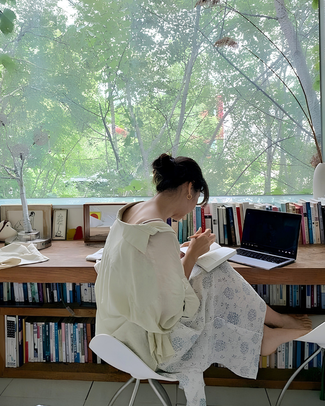 Cầm 3,1 tỷ đồng trả trước 10 năm tiền thu&ecirc; nh&agrave;: Người trẻ ng&agrave;y c&agrave;ng "enjoy" việc ở thu&ecirc;?- Ảnh 3.