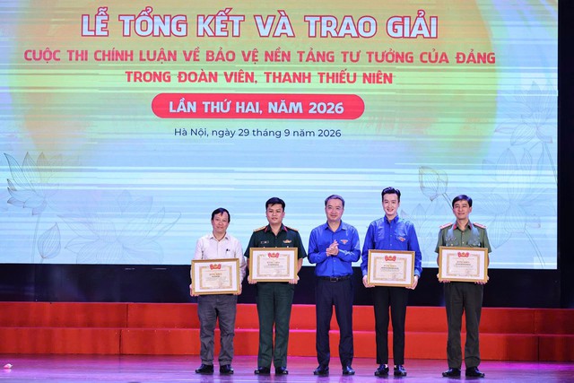 Trung ương Đoàn trao giải Cuộc thi Chính luận về bảo vệ nền tảng tư tưởng của Đảng trong đoàn viên, thanh thiếu niên - Ảnh 2.