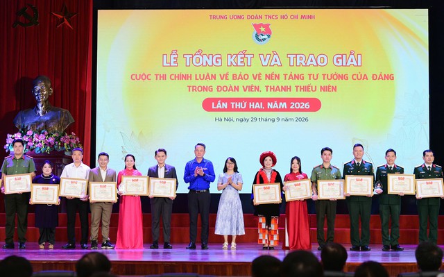 Trung ương Đoàn trao giải Cuộc thi Chính luận về bảo vệ nền tảng tư tưởng của Đảng trong đoàn viên, thanh thiếu niên - Ảnh 6.