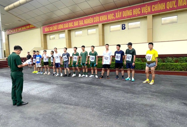 Hệ Sau đại học: Lan tỏa tinh thần thể thao chào mừng Ngày truyền thống Học viện Chính trị - Ảnh 2.