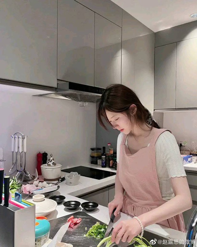 Căn biệt thự sang chảnh của Triệu Lộ Tư- Ảnh 6.