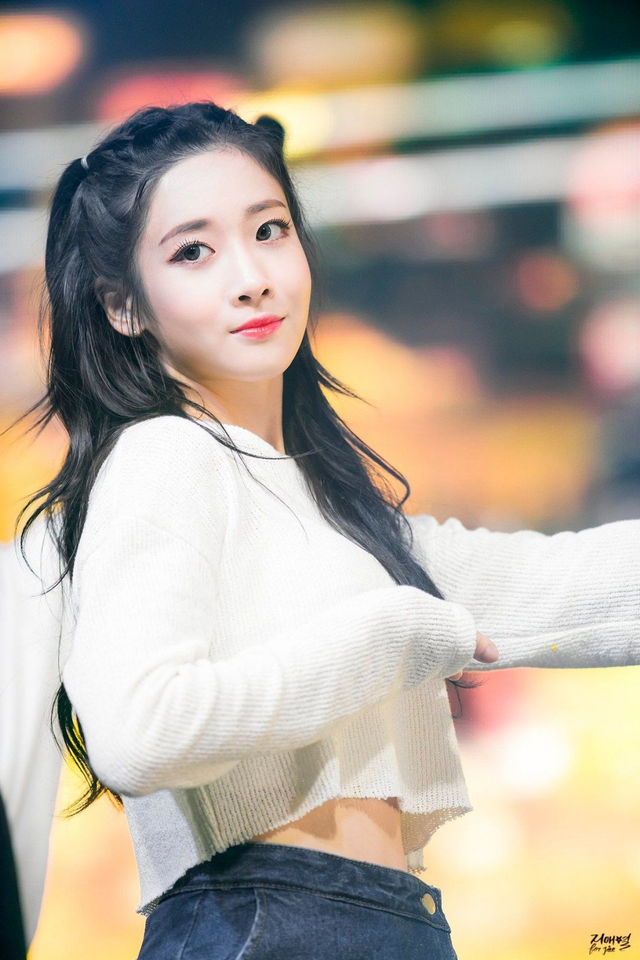 Nữ ca sĩ J. đột ngột kết hôn với tài tử hơn 6 tuổi dù chưa từng lộ "hint" hẹn hò - Ảnh 4.