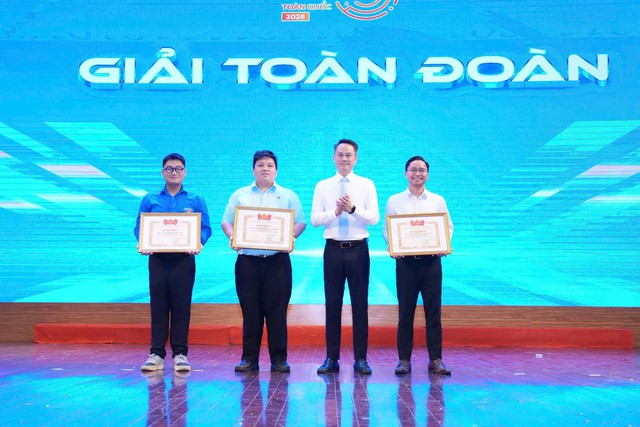 Rạng rỡ trí tuệ trẻ: Thành phố Hồ Chí Minh xuất sắc đạt giải Nhất toàn đoàn Hội thi Tin học trẻ toàn quốc 2026 - Ảnh 2.