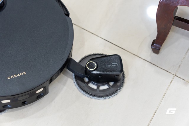 Đ&acirc;y l&agrave; chiếc robot h&uacute;t bụi lau nh&agrave; gi&aacute; ngang xe tay ga, sở hữu kh&ocirc;ng chỉ một m&agrave; tới hai &ldquo;vũ kh&iacute;&rdquo; độc đ&aacute;o- Ảnh 23.