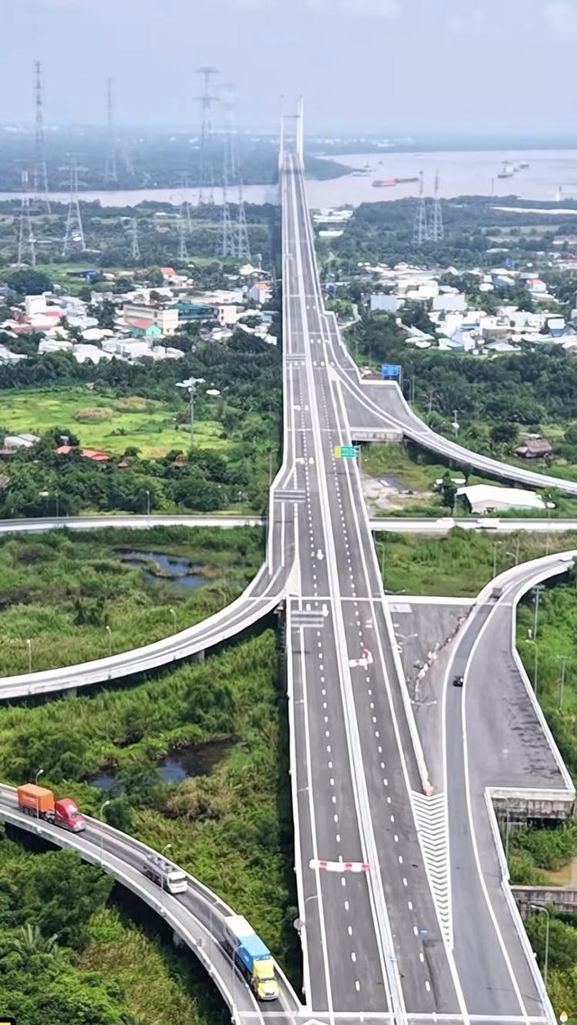 Cao tốc Bến Lức - Long Th&agrave;nh th&ocirc;ng xe to&agrave;n tuyến từ 1-10 - Ảnh 1.