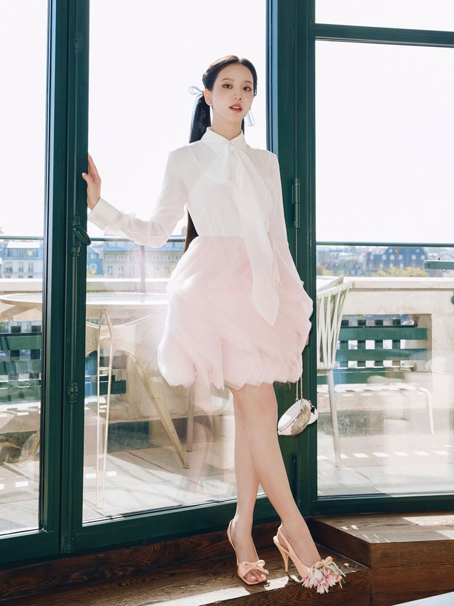 Lý do khiến Jisoo (BLACKPINK) bật khóc đẫm lệ ở Paris Fashion Week- Ảnh 7.